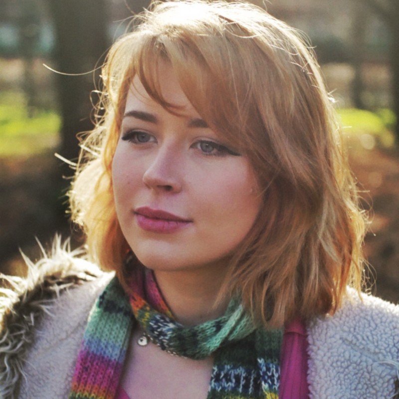 Bella Wayne, Co-Founder